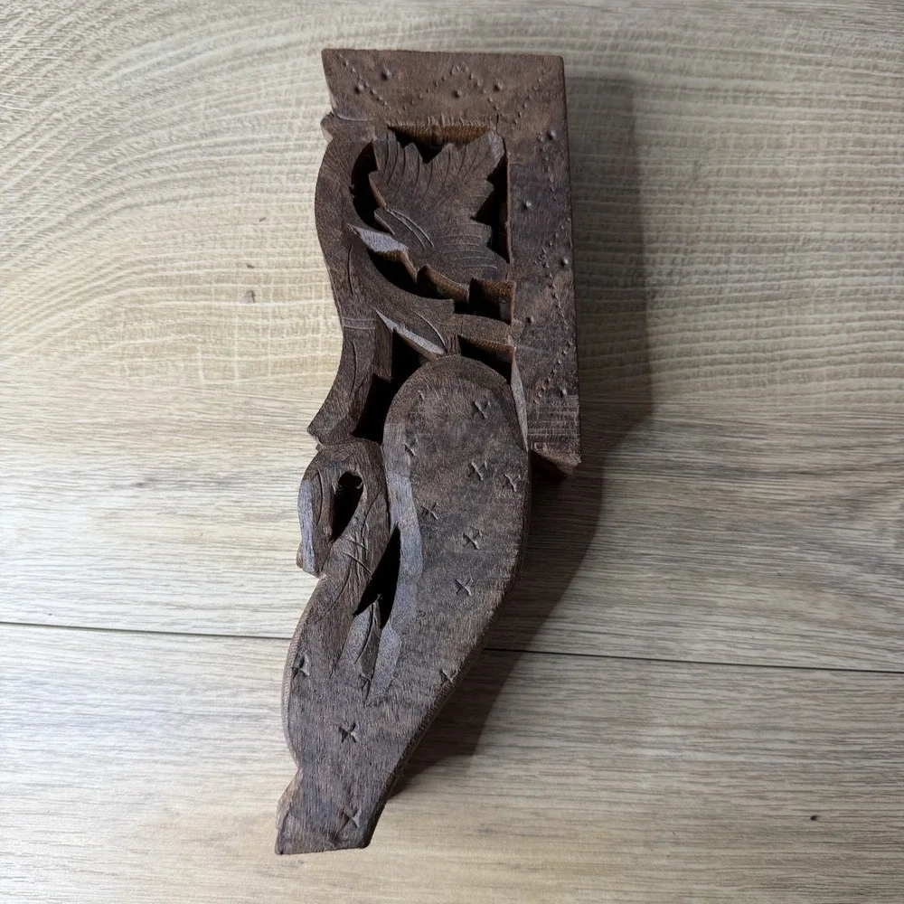 Hand‎ Carved Wooden Small Folding Book Stand Leaf Scroll Display Riser Bohemian